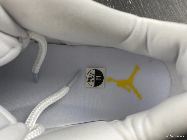 Snakeskin Air Low Jordan Yellow WMNS 11 AH7860-107 1014
